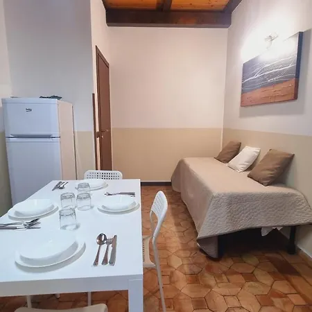 Vittoria House *